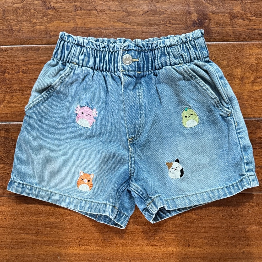 Squishmallows x H&M Adorable Kids Denim Shorts with squishmallow Patches